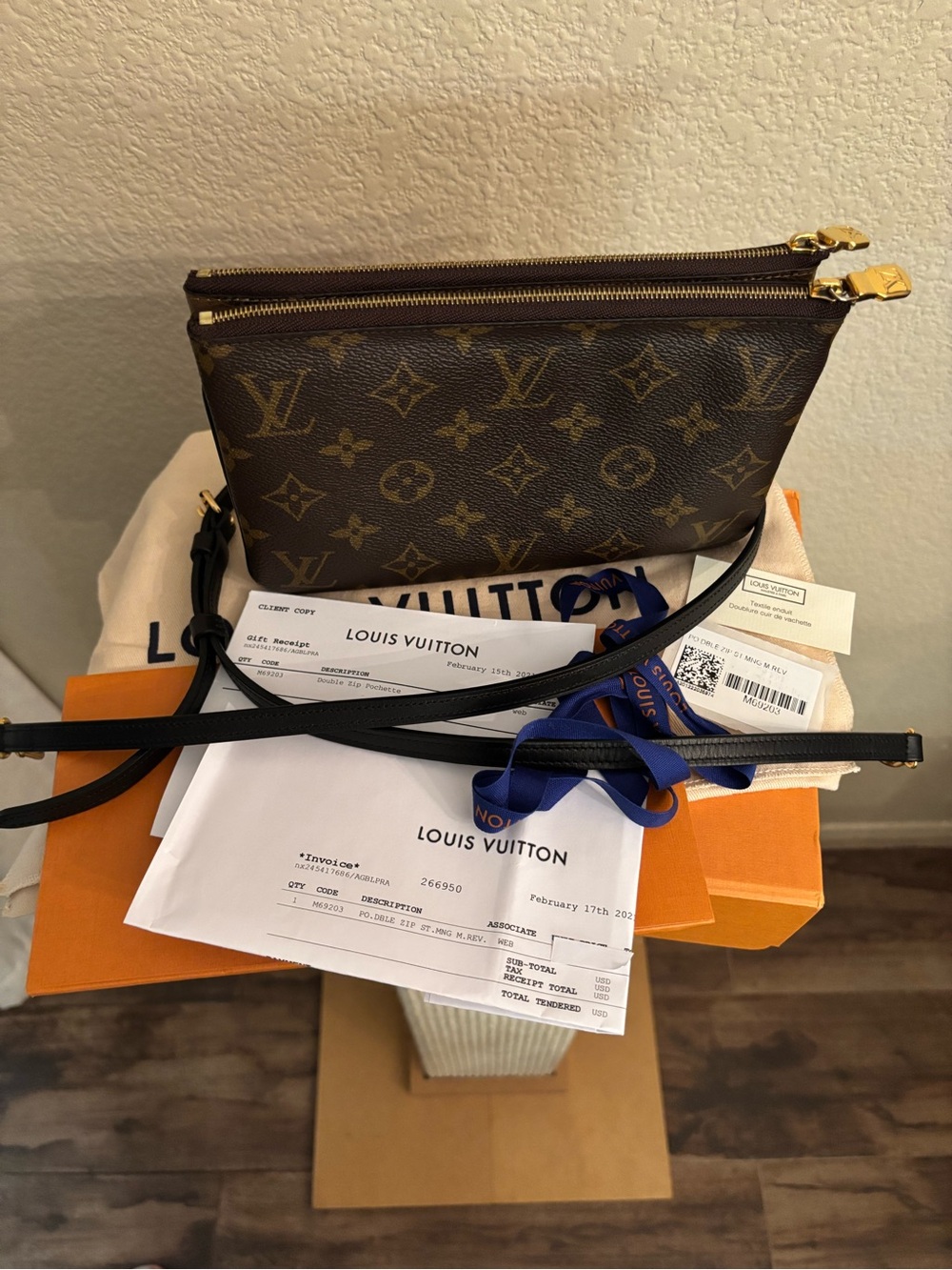 Louis Vuitton Double Zip Pochette #M69203 Monogram/ Giant Reverse